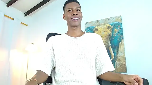 Snapshot of maiki18_ chatting on 11-14-25, 08:40 maiki18 online show from 11-14-25, 08:40