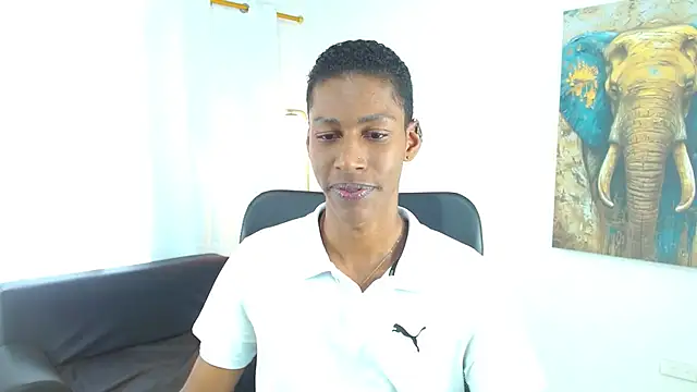 Snapshot of maiki18_ chatting on 02-05-26, 08:46 maiki18 online show from 02-05-26, 08:46