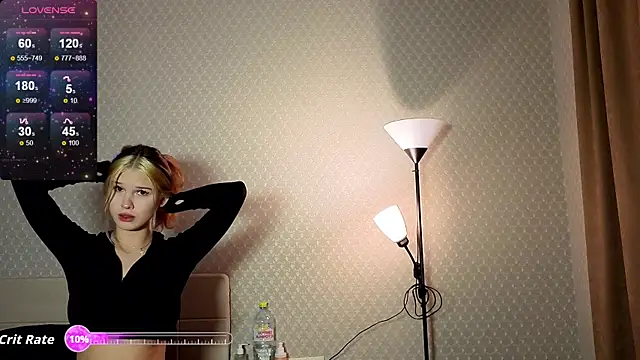 Snapshot of excited-kristi chatting on 10-30-25, 07:10 excited-kristi online show from 10-30-25, 07:10