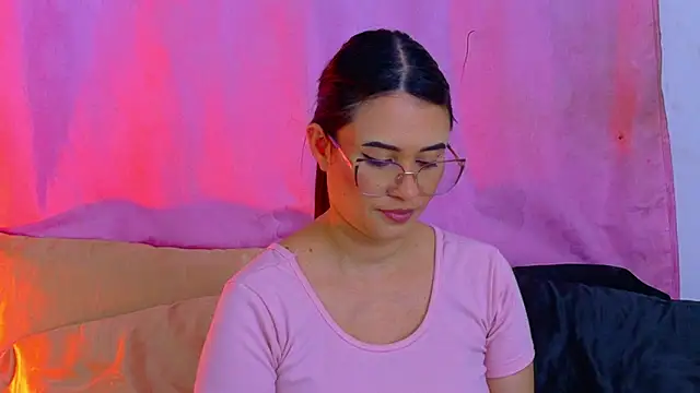 Snapshot of keelly_richaardson1 chatting on 06-22-26, 03:25 keelly richaardson1 online show from 06-22-26, 03:25