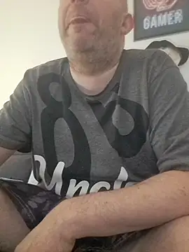 ShyBoy1982 online show from 04-28-26, 10:42