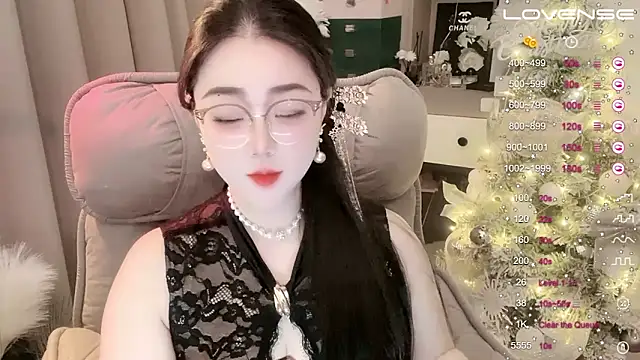 Snapshot of Monica-888 chatting on 01-21-25, 06:02 Monica-888 online show from 01-21-25, 06:02