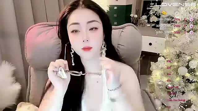 Snapshot of Monica-888 chatting on 01-23-25, 02:44 Monica-888 online show from 01-23-25, 02:44