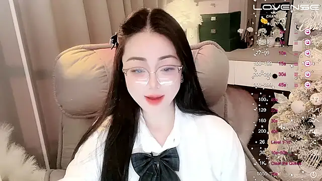 Snapshot of Monica-888 chatting on 02-04-25, 10:13 Monica-888 online show from 02-04-25, 10:13