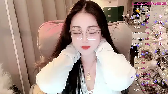Snapshot of Monica-888 chatting on 02-13-25, 07:45 Monica-888 online show from 02-13-25, 07:45