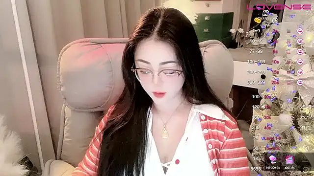 Snapshot of Monica-888 chatting on 02-13-25, 05:33 Monica-888 online show from 02-13-25, 05:33