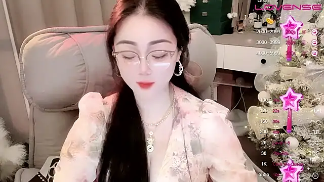 Snapshot of Monica-888 chatting on 02-19-25, 09:58 Monica-888 online show from 02-19-25, 09:58