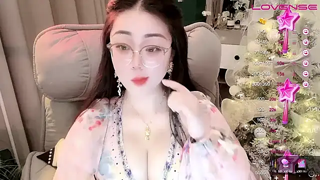 Snapshot of Monica-888 chatting on 02-20-25, 07:08 Monica-888 online show from 02-20-25, 07:08