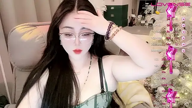 Snapshot of Monica-888 chatting on 02-22-25, 07:47 Monica-888 online show from 02-22-25, 07:47