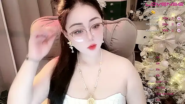 Snapshot of Monica-888 chatting on 02-27-25, 04:32 Monica-888 online show from 02-27-25, 04:32