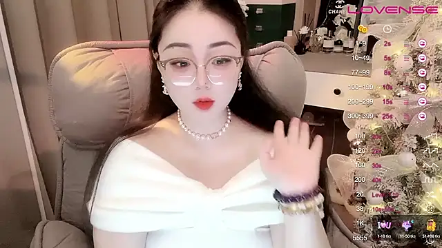Snapshot of Monica-888 chatting on 03-03-25, 05:07 Monica-888 online show from 03-03-25, 05:07