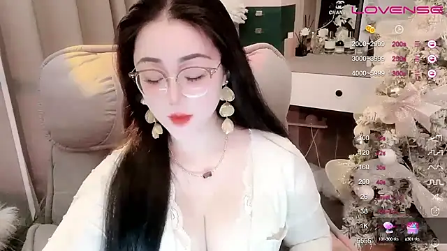 Snapshot of Monica-888 chatting on 03-06-25, 05:11 Monica-888 online show from 03-06-25, 05:11