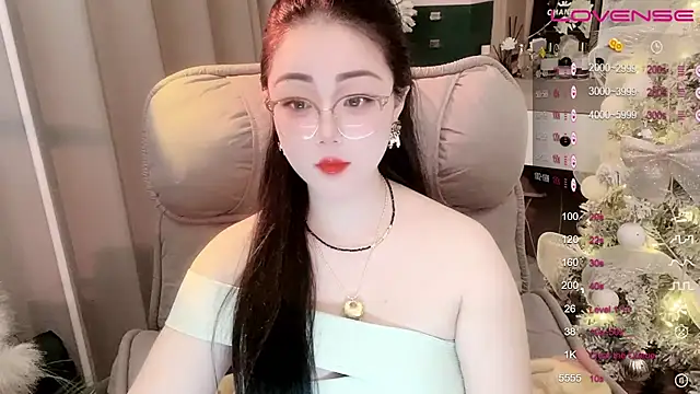 Snapshot of Monica-888 chatting on 03-09-25, 07:37 Monica-888 online show from 03-09-25, 07:37