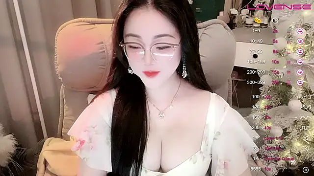 Snapshot of Monica-888 chatting on 03-15-25, 08:54 Monica-888 online show from 03-15-25, 08:54