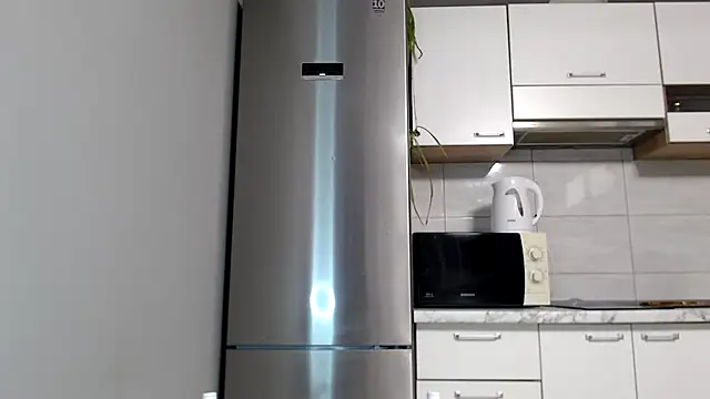 SierraSky  online show from 09-19-25, 05:13