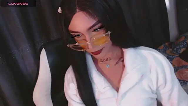 Snapshot of AdharaaMoon chatting on 11-04-25, 07:02 AdharaaMoon online show from 11-04-25, 07:02