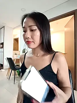 Snapshot of Sugar2k5 chatting on 12-27-24, 04:26 Sugar2k5 online show from 12-27-24, 04:26