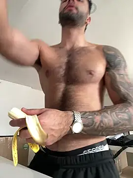 Snapshot of Derek_w chatting on 02-01-25, 04:22 Derek w online show from 02-01-25, 04:22