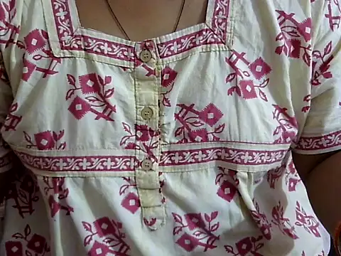 Snapshot of Vennela-1-Telugu chatting on 02-20-26, 05:59 Vennela-1-Telugu online show from 02-20-26, 05:59