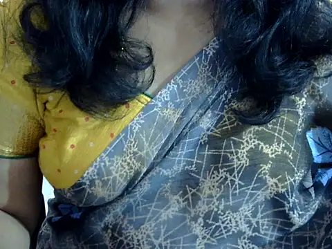 Snapshot of Vennela-1-Telugu chatting on 03-01-26, 12:18 Vennela-1-Telugu online show from 03-01-26, 12:18