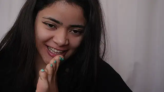 Snapshot of Feetgirl01 chatting on 01-05-25, 11:48 Feetgirl01 online show from 01-05-25, 11:48