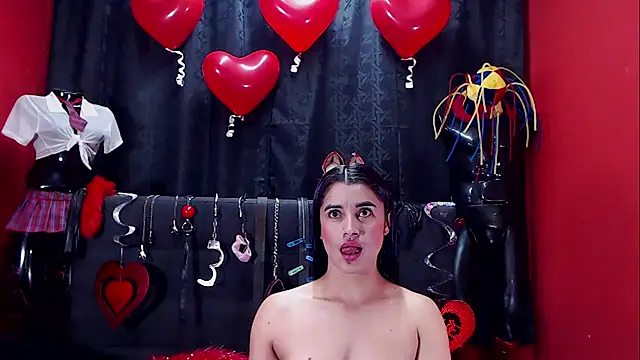 Snapshot of Hannamariana chatting on 02-14-25, 10:38 Hannamariana online show from 02-14-25, 10:38