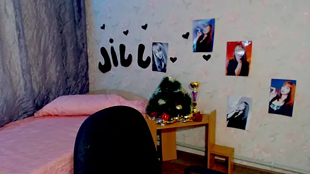 Snapshot of JillStevens chatting on 02-26-25, 01:41 JillStevens online show from 02-26-25, 01:41