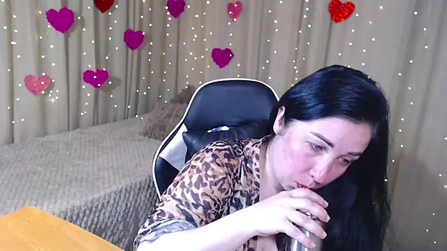 Snapshot of JillStevens chatting on 05-14-26, 03:13 JillStevens online show from 05-14-26, 03:13