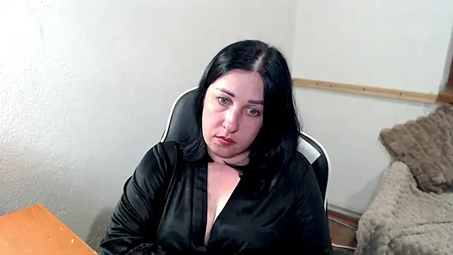 Snapshot of JillStevens chatting on 06-03-26, 08:03 JillStevens online show from 06-03-26, 08:03