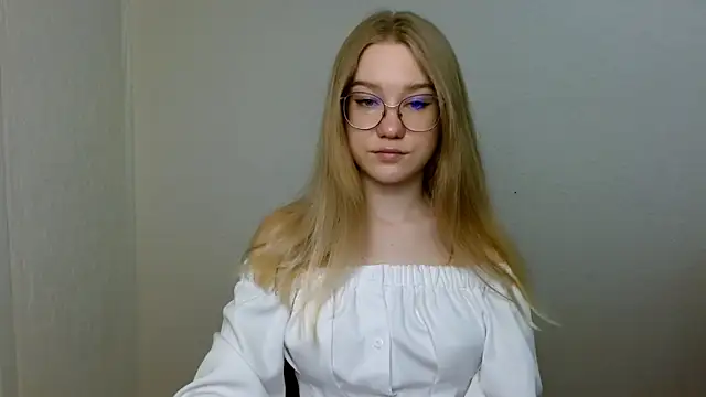 cindi hot online show from 04-13-26, 11:16
