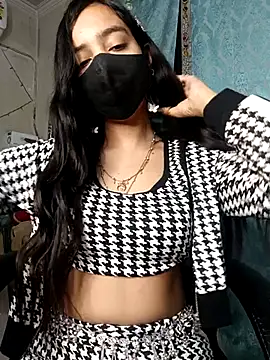 Snapshot of Parinaaz18 chatting on 12-20-25, 02:07 Parinaaz18 online show from 12-20-25, 02:07