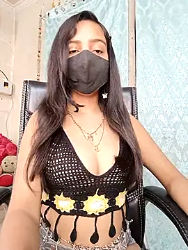 Snapshot of Parinaaz18 chatting on 03-07-26, 01:46 Parinaaz18 online show from 03-07-26, 01:46