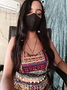 Parinaaz18 online show from 06-18-26, 01:28