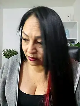 Snapshot of Gina_Myers chatting on 05-09-26, 03:34 Gina Myers online show from 05-09-26, 03:34