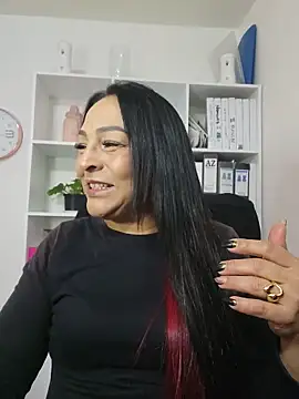 Snapshot of Gina_Myers chatting on 06-10-26, 03:39 Gina Myers online show from 06-10-26, 03:39