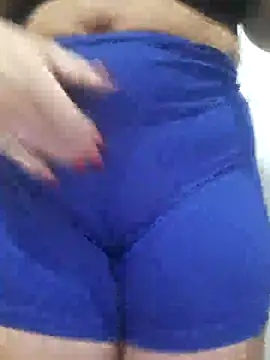 AmandaS2k online show from 09-10-25, 12:21