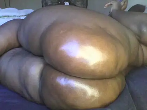 Gorgeous ass20 online show from 04-27-26, 02:37