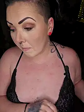 Snapshot of -BonnieBlack- chatting on 02-22-25, 08:20 -BonnieBlack- online show from 02-22-25, 08:20