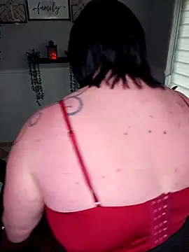 Snapshot of -BonnieBlack- chatting on 10-07-25, 07:38 -BonnieBlack- online show from 10-07-25, 07:38