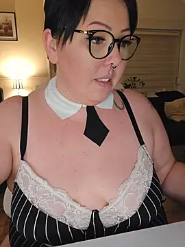 -BonnieBlack- online show from 01-08-26, 08:44