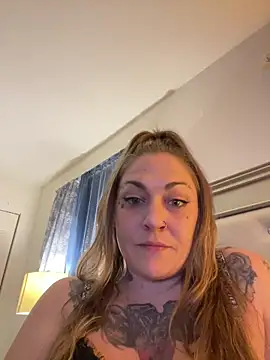 Snapshot of StaceyWildXo chatting on 02-14-26, 02:30 StaceyWildXo online show from 02-14-26, 02:30