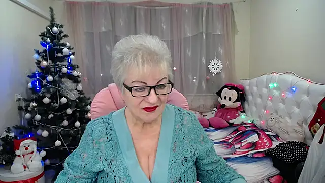 Snapshot of KayleSmoll chatting on 01-11-25, 07:27 KayleSmoll online show from 01-11-25, 07:27