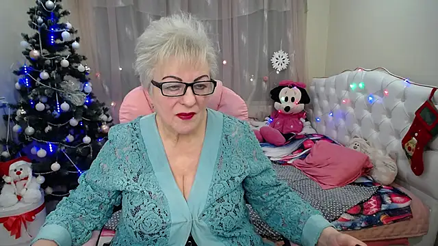 Snapshot of KayleSmoll chatting on 01-18-25, 04:37 KayleSmoll online show from 01-18-25, 04:37