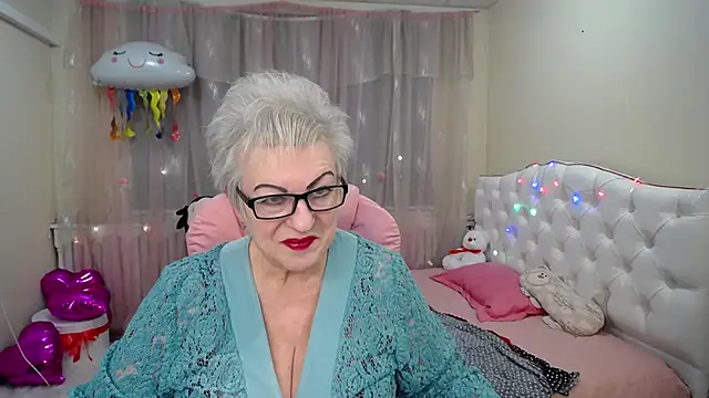 Snapshot of KayleSmoll chatting on 01-25-25, 04:56 KayleSmoll online show from 01-25-25, 04:56