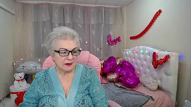 Snapshot of KayleSmoll chatting on 02-01-25, 04:46 KayleSmoll online show from 02-01-25, 04:46