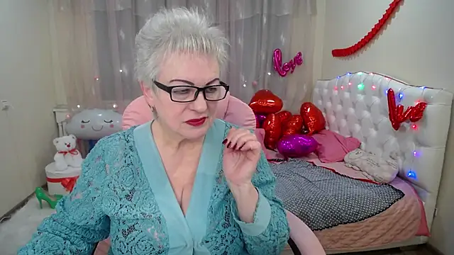 Snapshot of KayleSmoll chatting on 02-08-25, 01:22 KayleSmoll online show from 02-08-25, 01:22