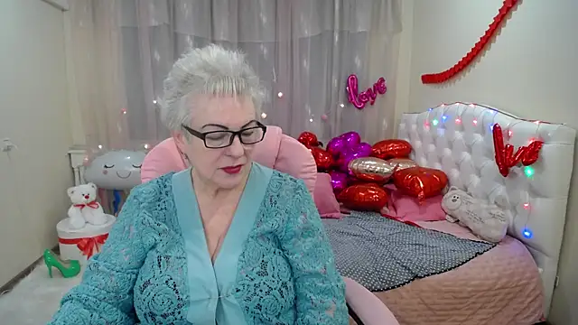 Snapshot of KayleSmoll chatting on 02-09-25, 01:22 KayleSmoll online show from 02-09-25, 01:22