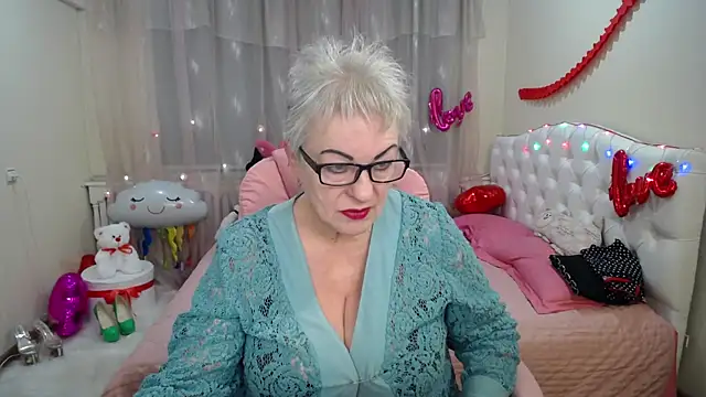 Snapshot of KayleSmoll chatting on 03-01-25, 07:15 KayleSmoll online show from 03-01-25, 07:15
