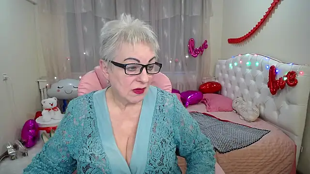 Snapshot of KayleSmoll chatting on 03-02-25, 04:50 KayleSmoll online show from 03-02-25, 04:50