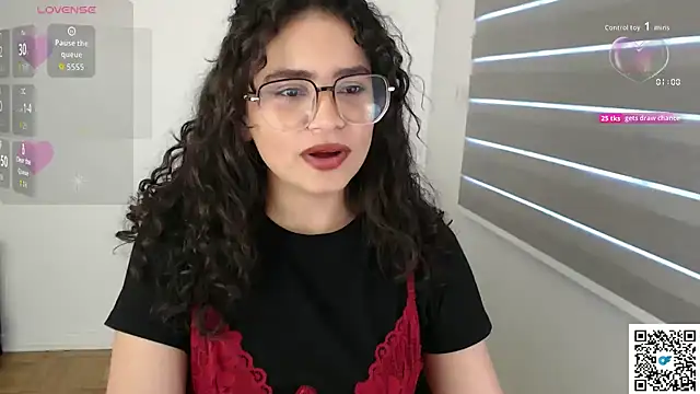 cinnamon rosa online show from 10-17-25, 10:01